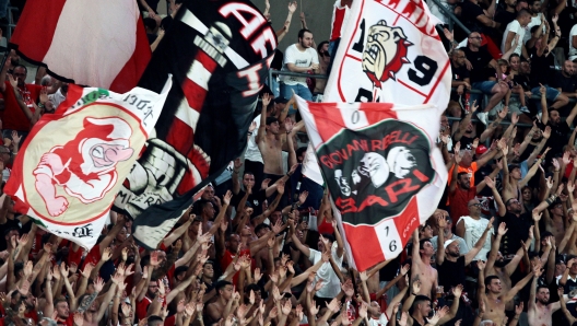 Tifosi del Bari durante la partita tra Bari vs Juve Stabia del Campionato italiano di calcio Serie BKT 2024/2025 - Stadio San Nicola, Bari, Italia - 17 Agosto 2024 - Sport (foto di Donato Fasano/LaPresse)