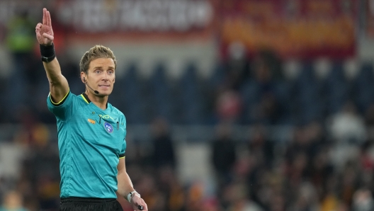 Daniele Chiffi during the Serie A EniLive soccer match between Roma and Lecce at the Rome's Olympic stadium, Italy - Saturday  December 7, 2024 - Sport  Soccer ( Photo by Alfredo Falcone/LaPresse )