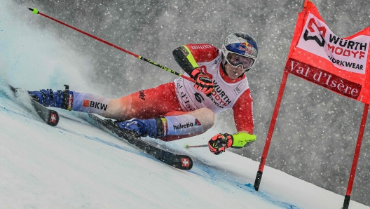 Switzerland's Marco Odermatt competes during the Men's Giant Slalom race at the FIS Alpine Skiing 2024/2025 World Cup event in Val-d'Isere, in the French Alps, on December 14, 2024. (Photo by JEFF PACHOUD / AFP)