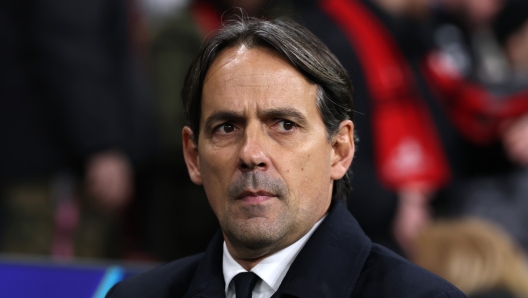 LEVERKUSEN, GERMANY - DECEMBER 10: Simone Inzaghi, Head Coach of FC Internazionale, looks on prior to the UEFA Champions League 2024/25 League Phase MD6 match between Bayer 04 Leverkusen and FC Internazionale Milano at BayArena on December 10, 2024 in Leverkusen, Germany. (Photo by Lars Baron/Getty Images)