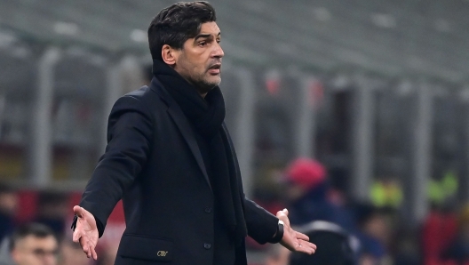 AC Milan's Portuguese headcoach Paulo Fonseca reacts during the Italian Serie A football match between AC Milan and Genoa at the San Siro Stadium in Milan, on December 15, 2024. (Photo by Piero CRUCIATTI / AFP)