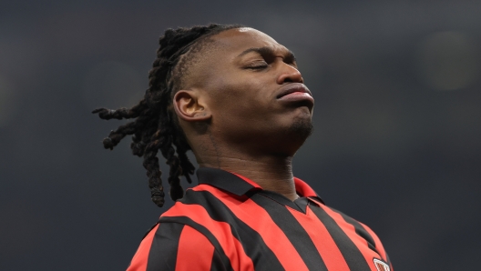 MILAN, ITALY - DECEMBER 15:  Rafael Leao of AC Milan reacts during the Serie A match between AC Milan and Genoa at Stadio Giuseppe Meazza on December 15, 2024 in Milan, Italy. (Photo by Claudio Villa/AC Milan via Getty Images)