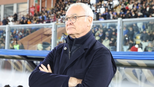 Como?s Claudio Ranieri         in action during the Serie A Enilive 2024/2025 soccer match between Como and Roma at the Giuseppe Sinigaglia stadium in Como, north Italy - Sunday December  15, 2024. Sport - Soccer. (Photo by Antonio Saia/LaPresse)