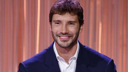 Stefano De Martino ospite della trasmissione televisiva ?Cinque Minuti? in onda su RAI Uno, Roma 11 settembre 2024. ANSA/FABIO FRUSTACI