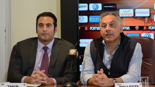 The new ceo of AS Roma, Italo Zanzi (L), with AS Roma President James Pallotta during the press conference at the "Fulvio Bernardini" spotive center in Trigoria, near Rome, Italy, 18 december 2012.
ANSA/LUCIANO ROSSI/AS ROMA