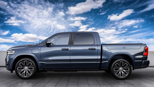 2025 Ram 1500 Ramcharger Tungsten