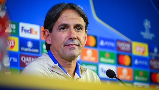 COMO, ITALY - NOVEMBER 05: Head Coach Simone Inzaghi of FC Internazionale speaks to the media at BPER Training Centre at Appiano Gentile on November 05, 2024 in Como, Italy. (Photo by Mattia Pistoia - Inter/Inter via Getty Images)