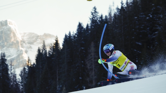 Norway's Timon Haugan speeds down the course during an alpine ski, men's World Cup slalom, in Alta Badia, Italy, Monday, Dec. 23, 2024. (AP Photo/Gabriele Facciotti)