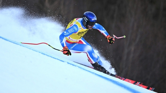 Frances Cyprien Sarrazin skies during a training session before his crash, ahead of the Men's downhill race of the FIS Alpine Skiing World Cup event, in Bormio on December 27, 2024. Cyprien Sarrazin suffered a heavy fall on December 27 during the second training session before the World Cup downhill in Bormio (Italy) which he won just a year ago. (Photo by Fabrice COFFRINI / AFP)