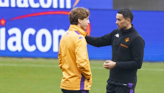 Firenze, allenamento della Fiorentina nello stadio Artemio Franchi, nella foto Edoardo Bove e l'allenatore Raffaele Palladino 2025 01 01 Â© Niccolo' Cambi/Massimo Sestini