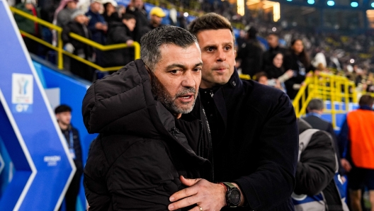 Milan?s head coach Sergio Conceicao  and Juventus? head coach Thiago Motta  during the EA Sports FC italian Supercup 2024/2025 match between Juventus and Milan at Al-Awwal Park Stadium in Riyadh, Saudi Arabia - Sport, Soccer -  Friday January 3, 2025 (Photo by Massimo Paolone/LaPresse)