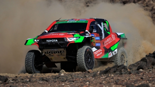 Saudi driver Yazeed Al Rajhi and co-driver Timo Gottschalk ride during the prologue of the 47th Dakar Rally, in Bisha, Saudi Arabia, on January 3, 2025. (Photo by Valery HACHE / AFP)