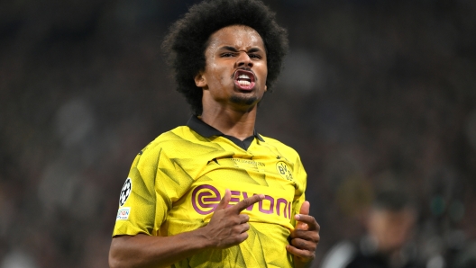 LONDON, ENGLAND - JUNE 01: Karim Adeyemi of Borussia Dortmund reacts during the UEFA Champions League 2023/24 Final match between Borussia Dortmund and Real Madrid CF at Wembley Stadium on June 01, 2024 in London, England. (Photo by David Ramos/Getty Images)