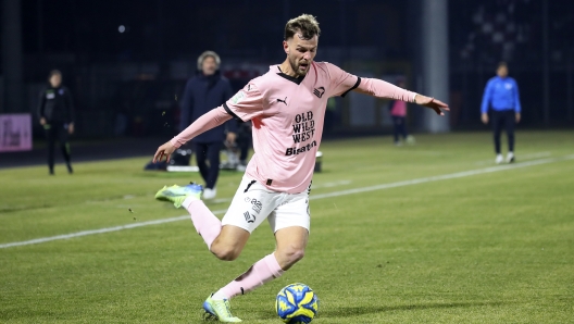 Jeremy Le Douaron (21 Palermo FC)  during the  Serie BKT soccer match between Cittadella  and Palermo at the  Pier Cesare Tombolato Stadium, north Est Italy - Sunday , December 29, 2024. Sport - Soccer (Photo by Paola Garbuio /Lapresse)