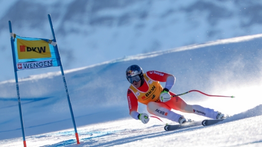 WENGEN, SWITZERLAND - JANUARY 17: Franjo Von Allmen of Team Switzerland competes during the Audi FIS Alpine Ski World Cup Men's Super G on January 17, 2025 in Wengen, Switzerland. (Photo by Alexis Boichard/Agence Zoom/Getty Images)