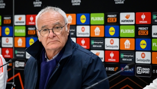 ALKMAAR, NETHERLANDS - JANUARY 22: AS Roma coach Claudio Ranieri during the UEFA Europa League 2024/25 League Phase MD7 press conference at AZ Stadion on January 22, 2025 in Alkmaar, Netherlands. (Photo by Fabio Rossi/AS Roma via Getty Images)