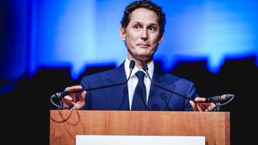 John Elkann, Presidente di Stellantis durante l'evento 50/o anniversario del Gruppo Dirigenti Fiat presso Centro Congressi del Lingotto. Torino 16 ottobre 2024 ANSA/TINO ROMANO