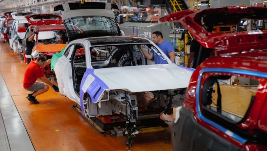 Stellantis Windsor Assembly Plant C Windsors largest employer C will welcome more than 4,200 employees and their families for a Family Day on Sunday, Sept. 15. The event will celebrate the workforce that builds world-class vehicles, including the award-winning Chrysler Pacifica and Chrysler Pacifica Plug-in Hybrid and is gearing up for the upcoming Dodge Charger Daytona production launch. While the Family Day event is reserved for registered employees and their families, the general public can come out for a Cars & Coffee car show benefitting the United Way Windsor-Essex that will be held adjacent to the plant on Chrysler Centre between 10 a.m. and 4 p.m.