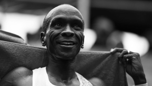 LONDON, ENGLAND - APRIL 28:  (EDITORS NOTE - This image has been converted to black and white) Eliud Kipchoge of Kenya celebrates after he crosses the line to win the Men's Elite race during the Virgin Money London Marathon at United Kingdom on April 28, 2019 in London, England. (Photo by Naomi Baker/Getty Images)