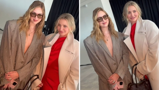 Chiara Ferragni torna alla Paris Fashion Week con una super scollatura