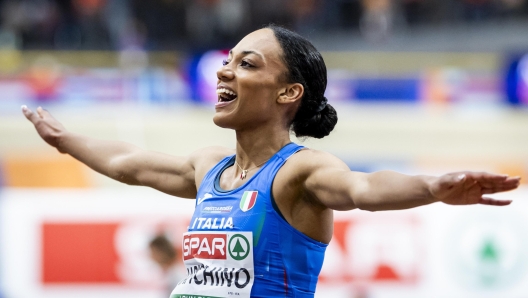 epa11950206 Larissa Iapichino of Italy during the women's long jump final on the third day of the European Athletics Indoor Championships in Apeldoorn, Netherlands, 08 March 2025.  EPA/Robin van Lonkhuijsen