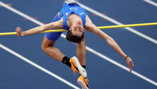 APELDOORN, NETHERLANDS - MARCH 08: Matteo Sioli of Italy competes in the Men's High Jump Final during the European Athletics Indoor Championships at Omnisport Apeldoorn on March 08, 2025 in Apeldoorn, Netherlands. (Photo by Michael Steele/Getty Images)