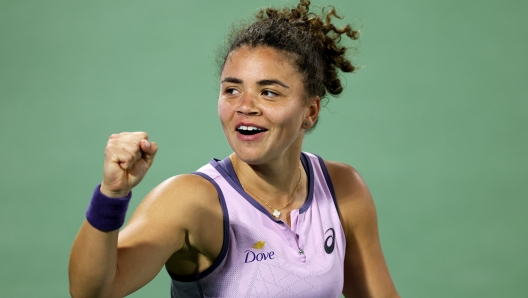 DUBAI, UNITED ARAB EMIRATES - FEBRUARY 18: Jasmine Paolini of Italy celebrates victory over Eva Lys of Germany in their second round match during day three of the Dubai Duty Free Tennis Championships, part of the Hologic WTA Tour at Dubai Duty Free Tennis Stadium on February 18, 2025 in Dubai, United Arab Emirates. (Photo by Christopher Pike/Getty Images)