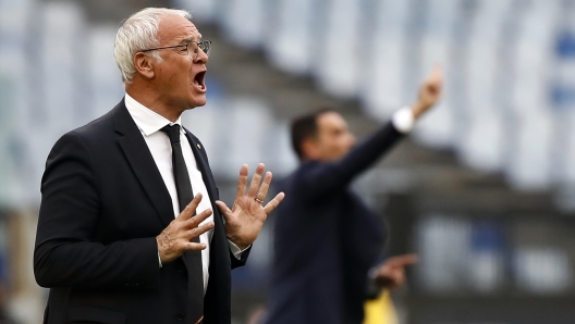 Roma's coach Claudio Ranieri reacts during the Italian Serie A soccer match AS Roma vs ACF Fiorentina at Olimpico stadium in Rome, Italy, 04 May 2025. ANSA/ANGELO CARCONI