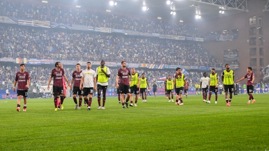 Salernitana?s players at the end of the match during the Serie B final play-out soccer match between Sampdoria and Salernitana at the Luigi Ferraris Stadium in Genoa, Italy - Sunday, June 15, 2025. Sport - Soccer . (Photo by Tano Pecoraro/Lapresse)