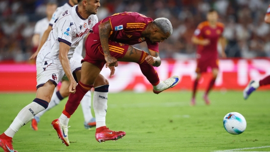 Il gol di Wesley per la Roma contro il Bologna