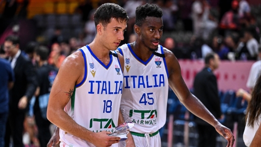 Italian basketball players in action against Cyprus
