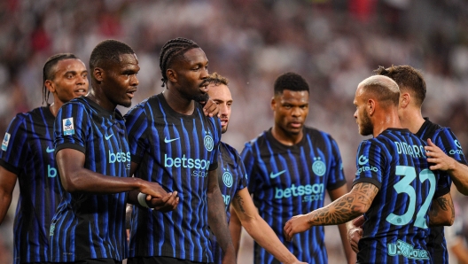 Inter Milan's Marcus Thuram celebrates after scoring the 2-3 goal for his team during the Serie A soccer match between Juventus and Inter at the Allianz Stadium in Turin, north west Italy - Saturday, Septermber 13, 2025. Sport - Soccer . (Photo by Marco Alpozzi/Lapresse)