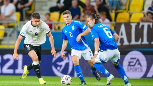 Николо Трезóльди в матче Германия U21 против Италии U21