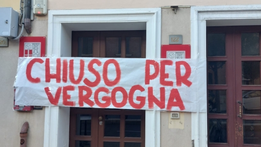 Rimini FC fans protesting