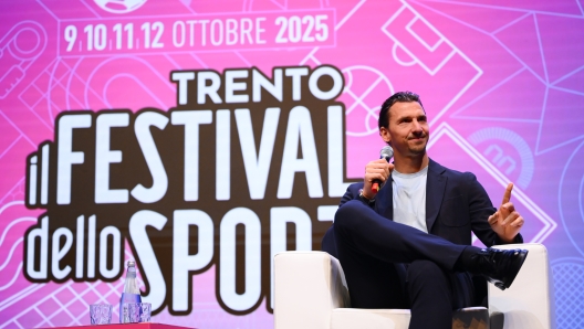 Zlatan Ibrahimovic speaking at the Trento Festival