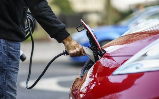 Quanto si spende per ricaricare l'auto elettrica? 