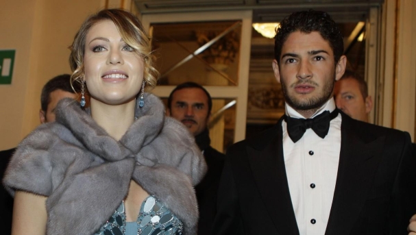Foto LaPresse spettacolo 07 12 2011 Milano Inaugurazione della Stagione Teatrale alla Scala di Milano Nella Foto Barbara Berlusconi e Pato AC Milan Brazilian forward Pato arrive with his partner Barbara Berlusconi at the Milan La Scala theater, Italy, Wednesday, Dec. 7, 2011. Mozart's Don Giovanni, led by director Daniel Baremboin, will inaugurate the Milan's opera house season Wednesday