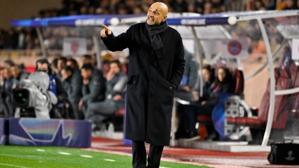 Juventus' Italian coach Luciano Spalletti gestures during the UEFA Champions League league phase day 8 football match between AS Monaco and Juventus at the Stade Louis II in the Principality of Monaco on January 28, 2026. (Photo by FREDERIC DIDES / AFP)