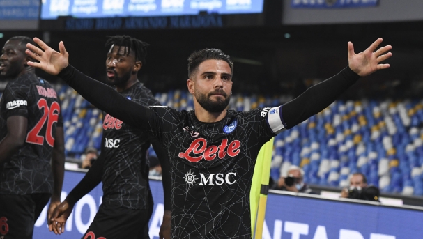 Napoli?s forward Lorenzo Insigne scores a goal during the Italian Serie A soccer match between SSC Napoli and Bologna FC at 'Diego Armando Maradona' stadium in Naples, Italy, 28 October 2021. ANSA / CIRO FUSCO