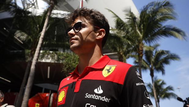 MIAMI, FLORIDA - MAY 06: Charles Leclerc of Monaco and Ferrari walks in the Paddock prior to practice ahead of the F1 Grand Prix of Miami at the Miami International Autodrome on May 06, 2022 in Miami, Florida.   Chris Graythen/Getty Images/AFP == FOR NEWSPAPERS, INTERNET, TELCOS & TELEVISION USE ONLY ==