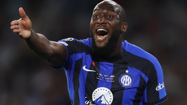ISTANBUL, TURKEY - JUNE 10: Romelu Lukaku of Inter Milan during the UEFA Champions League 2022/23 final match between FC Internazionale and Manchester City FC at Atatuerk Olympic Stadium on June 10, 2023 in Istanbul, Turkey. (Photo by Michael Steele/Getty Images)