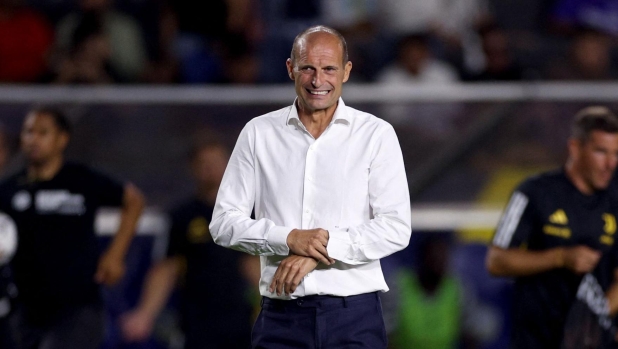 CARSON, CALIFORNIA - JULY 27: Manager Massimiliano Allegri of Juventus reacts as he leaves the field at half time during the Pre-Season Friendly match between Juventus and AC Milan at Dignity Health Sports Park on July 27, 2023 in Carson, California.   Harry How/Getty Images/AFP (Photo by Harry How / GETTY IMAGES NORTH AMERICA / Getty Images via AFP)