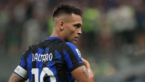 MILAN, ITALY - AUGUST 19: Lautaro Martinez of FC Internazionale looks on during the Serie A TIM match between FC Internazionale and AC Monza at Stadio Giuseppe Meazza on August 19, 2023 in Milan, Italy. (Photo by Emilio Andreoli - Inter/Inter via Getty Images)