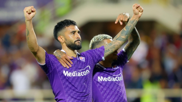 Fiorentina's foward Nicolas Gonzalez celebrates after scoring a goal 1-0 lead during the UEFA Europa Conference League Qualification play off 2nd leg soccer match between ACF Fiorentina and SK Rapid at the at Artemio Franchi Stadium in Florence, Italy, 31 August 2023 ANSA/CLAUDIO GIOVANNINI