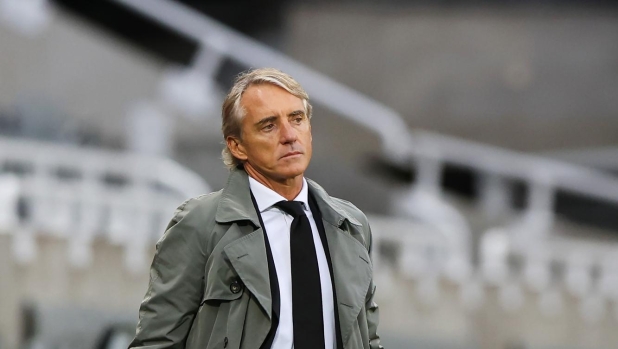 NEWCASTLE UPON TYNE, ENGLAND - SEPTEMBER 12: Roberto Mancini, Head Coach of Saudi Arabia, reacts during the International Friendly match between Korea Republic and Saudi Arabia at St James' Park on September 12, 2023 in Newcastle upon Tyne, England. (Photo by Nigel Roddis/Getty Images)