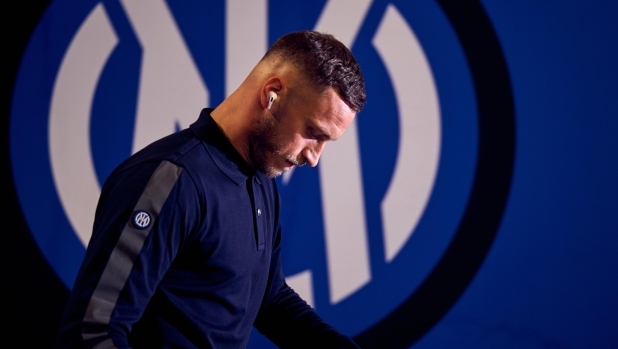 MILAN, ITALY - SEPTEMBER 16: Marko Arnautovic of FC Internazionale arrives at the stadium prior to the Serie A TIM match between FC Internazionale and AC Milan at Stadio Giuseppe Meazza on September 16, 2023 in Milan, Italy. (Photo by Mattia Ozbot - Inter/Inter via Getty Images)