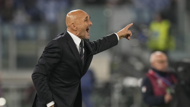 Italy coach Luciano Spalletti gestures during an Euro 2024 group C qualifying soccer match between Italy and North Macedonia, at the Olympic stadium, in Rome Friday, Nov. 17, 2023. (AP Photo/Andrew Medichini)