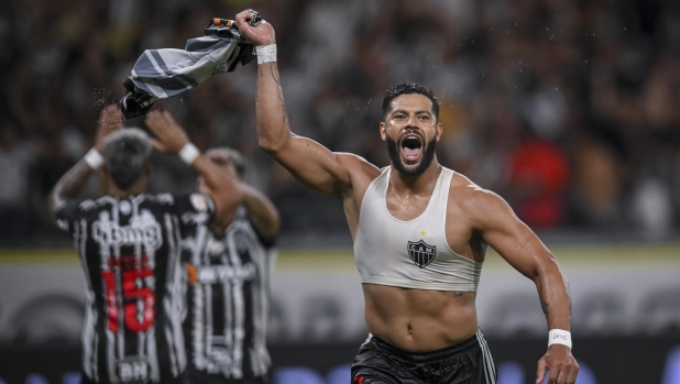 BELO HORIZONTE, BRAZIL - DECEMBER 02: Hulk of Atletico MG celebrates after scoring the team's first goal during between Atletico MG and Sao Paulo as part of Brasileirao 2023 at Mineirao on December 02, 2023 in Belo Horizonte, Brazil. (Photo by João Guilherme/Getty Images)