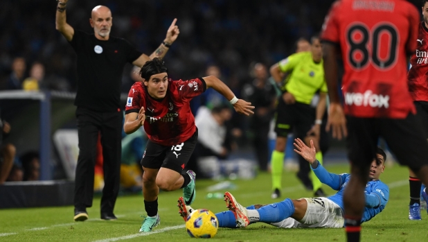 NAPLES, ITALY - OCTOBER 29:  Luka Romero of AC Milan in action during the Serie A TIM match between SSC Napoli and AC Milan at Stadio Diego Armando Maradona on October 29, 2023 in Naples, Italy. (Photo by Claudio Villa/AC Milan via Getty Images)