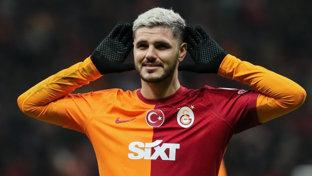 ISTANBUL, TURKEY - DECEMBER 8: Mauro Icardi of Galatasaray celebrates after scoring his team's third goal during the Turkish Super League match between Galatasaray and Adana Demirspor at Rams Park on December 8, 2023 in Istanbul, Turkey. (Photo by Ahmad Mora/Getty Images)
